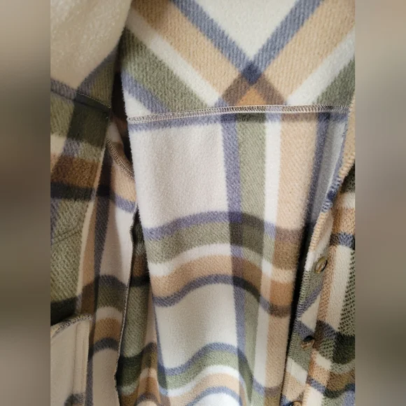 Altar'd State Button-Up Fleece Plaid Jacket - Picture 4 of 6